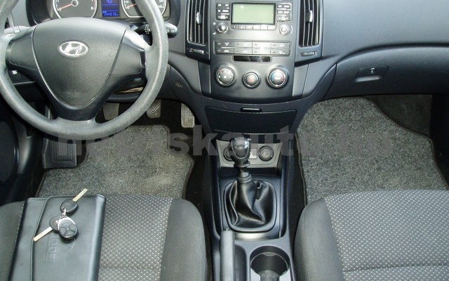 HYUNDAI i30 1.4 DOHC Classic személygépkocsi - 1396cm3 Benzin 119713 4/12